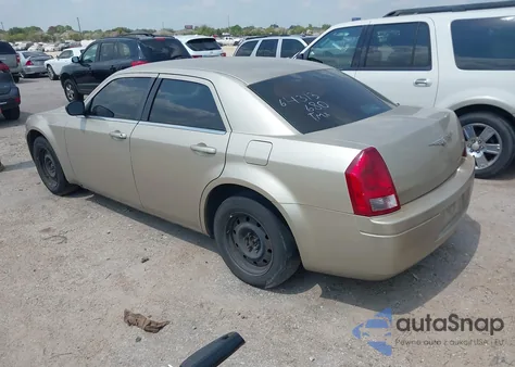 2006 Chrysler 300 from USA, damaged, VIN 2C3KA43R06H313680